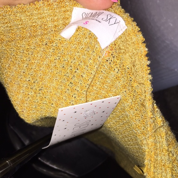 5x$25 Blouse Sienna Sky size small - Picture 3 of 3